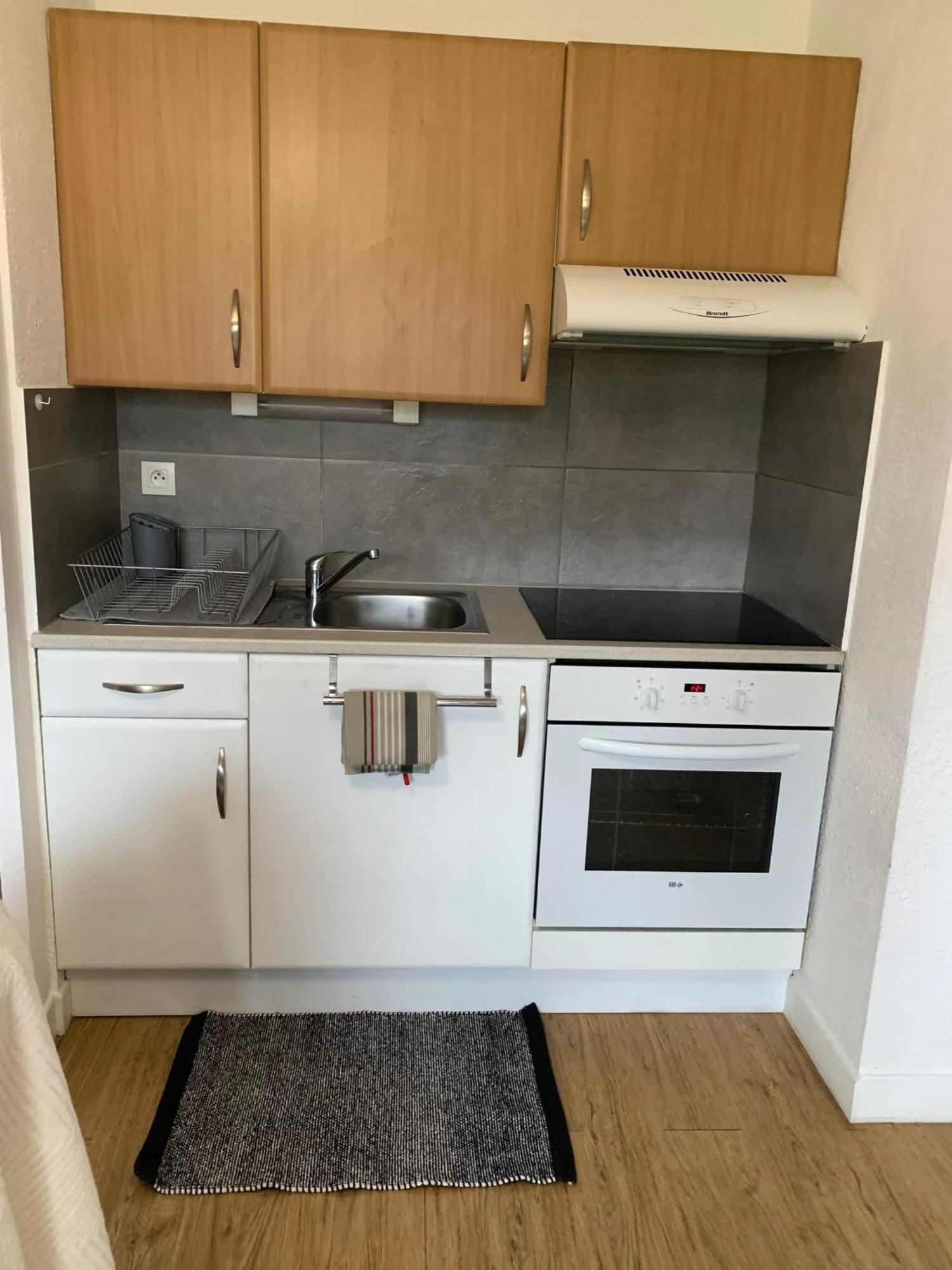 Appartement Charmant A Bagneres De Bigorre 56 M² Avec Balcon Bagian luar foto