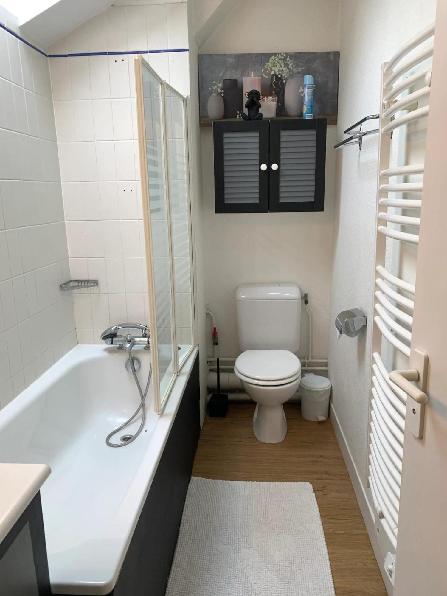Appartement Charmant A Bagneres De Bigorre 56 M² Avec Balcon Bagian luar foto
